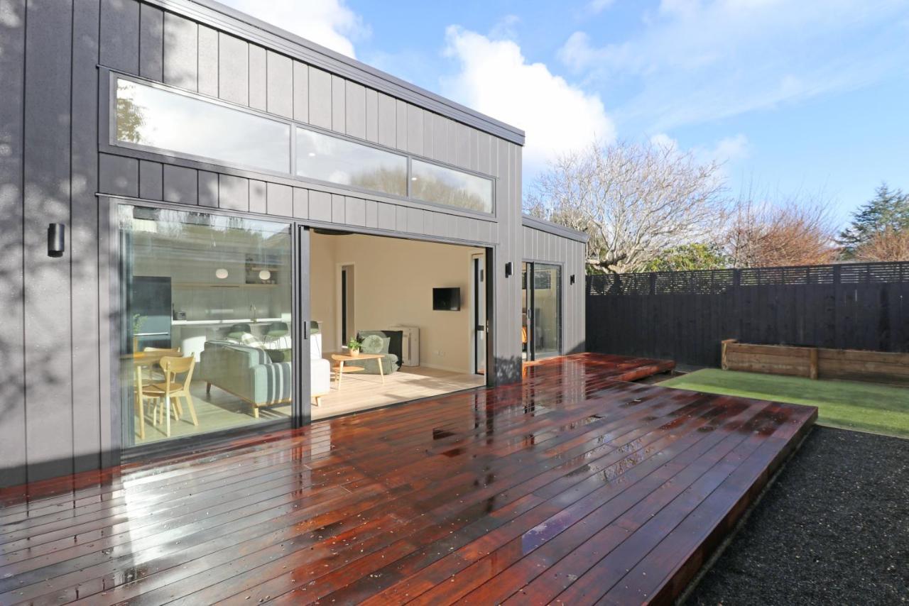 The Mod Box Villa Invercargill Exterior photo