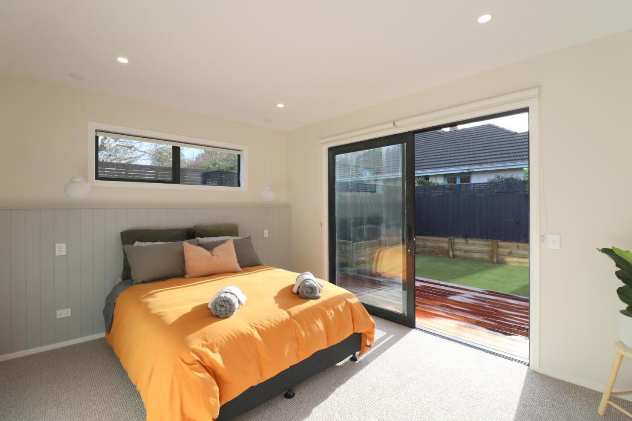 The Mod Box Villa Invercargill Exterior photo