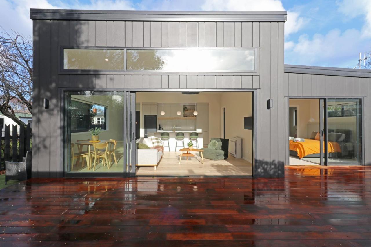 The Mod Box Villa Invercargill Exterior photo
