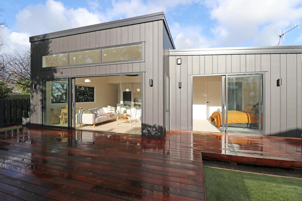 The Mod Box Villa Invercargill Exterior photo